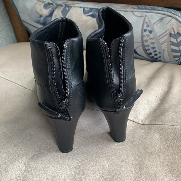 Sole sensibility ankle boots 10M - Picture 4 of 8